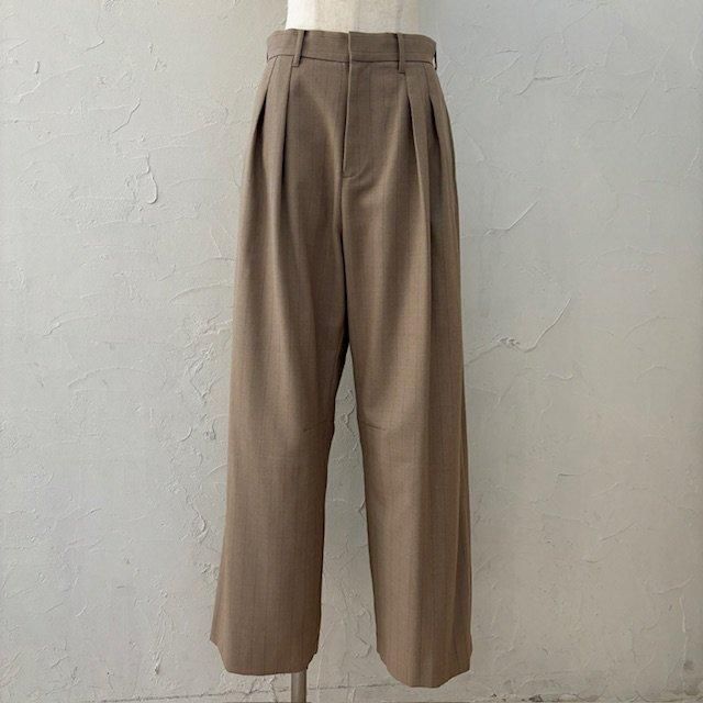 ETRE TOKYO（エトレトウキョウ）の「コットンセミワイドパンツ