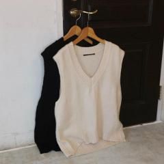 SELECT Vneck knit vest