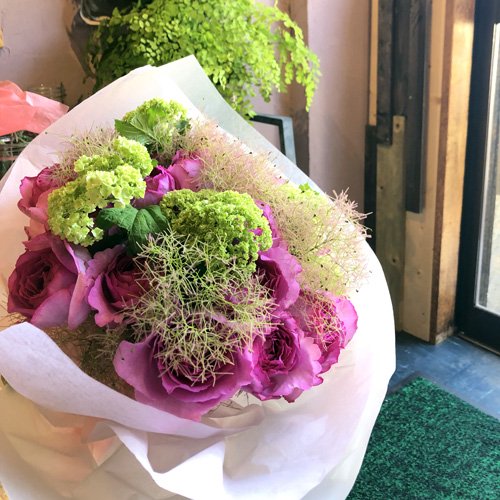 静岡の花屋 ももはな 季節の花でお任せ花束 Bouquet Cute 3000