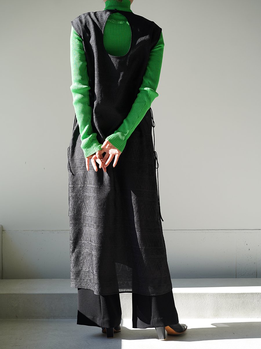 MameKurogouchi Geometric Pattern Mesh Jacquard Sleeveless Dress / black