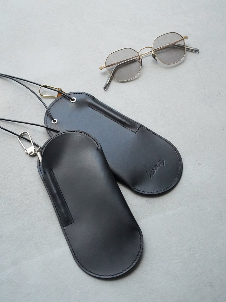 kearny glasses case (black×silver)