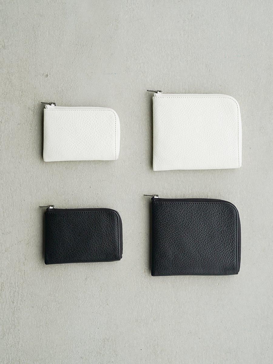 【極美品】Aeta L-SHAPED WALLET M 財布 小銭入れ 極美品】Aeta L-SHAPED WALLET M 財布 小銭入れ 思わず唸る使いやすさ。