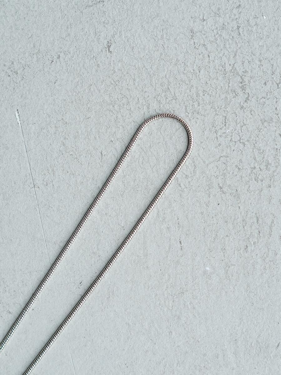 TOGA TOO Metal loop tie small