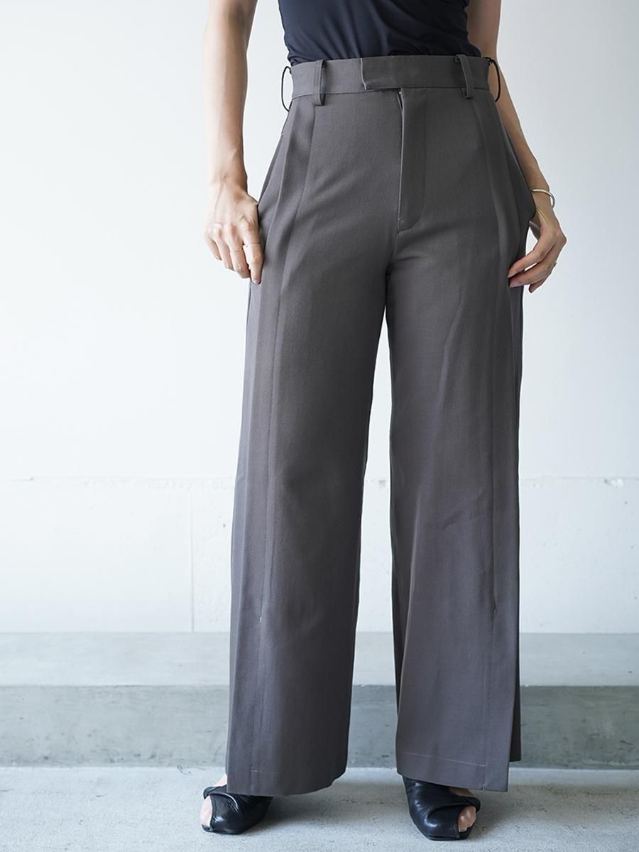 UJOH Smoking Cloth Front Slit Flare Pants