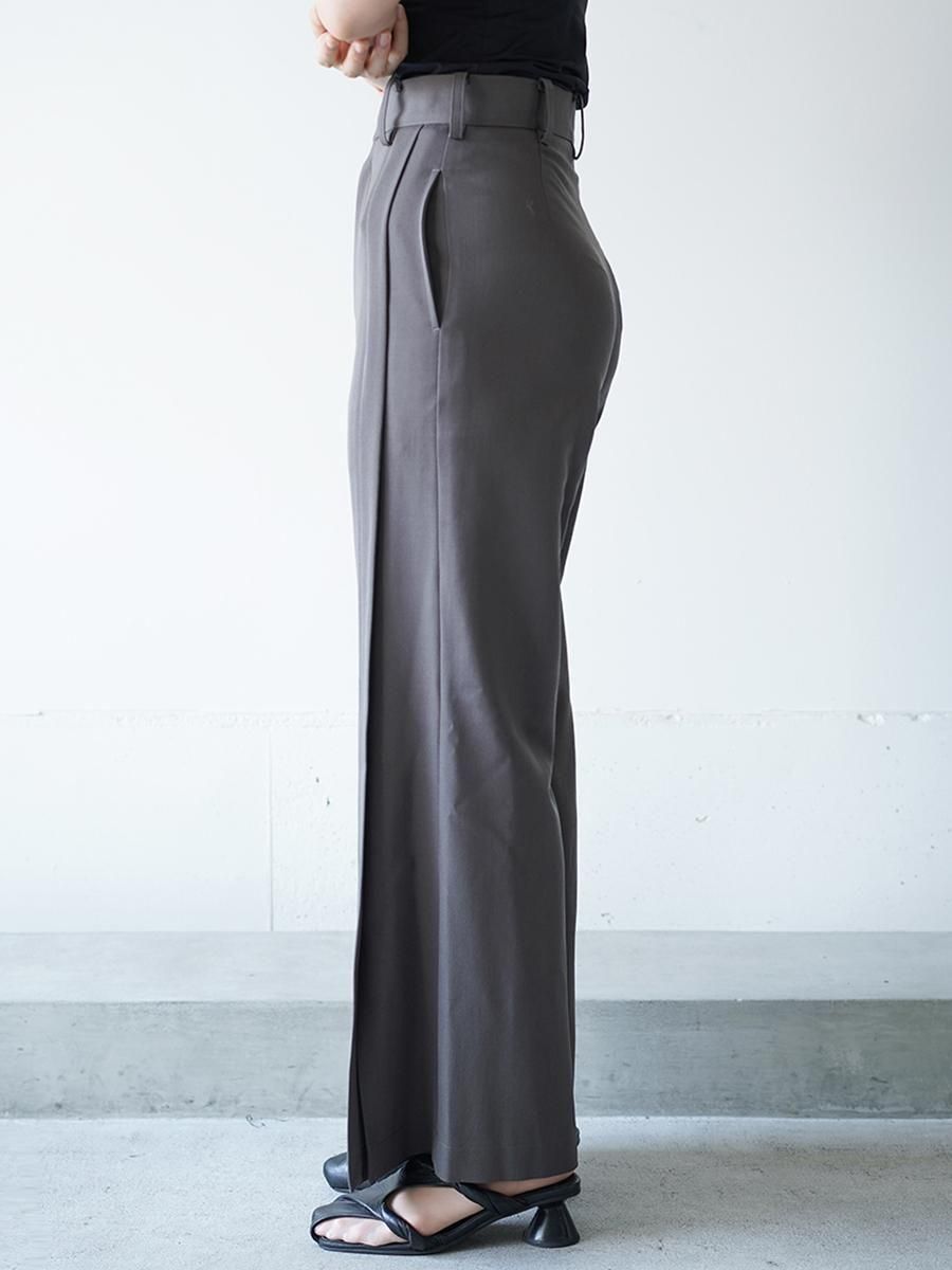 UJOH Smoking Cloth Front Slit Flare Pants