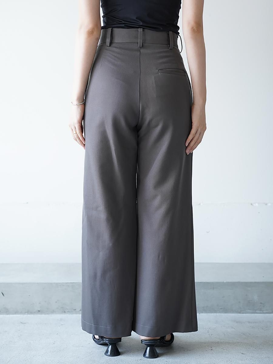 UJOH Smoking Cloth Front Slit Flare Pants