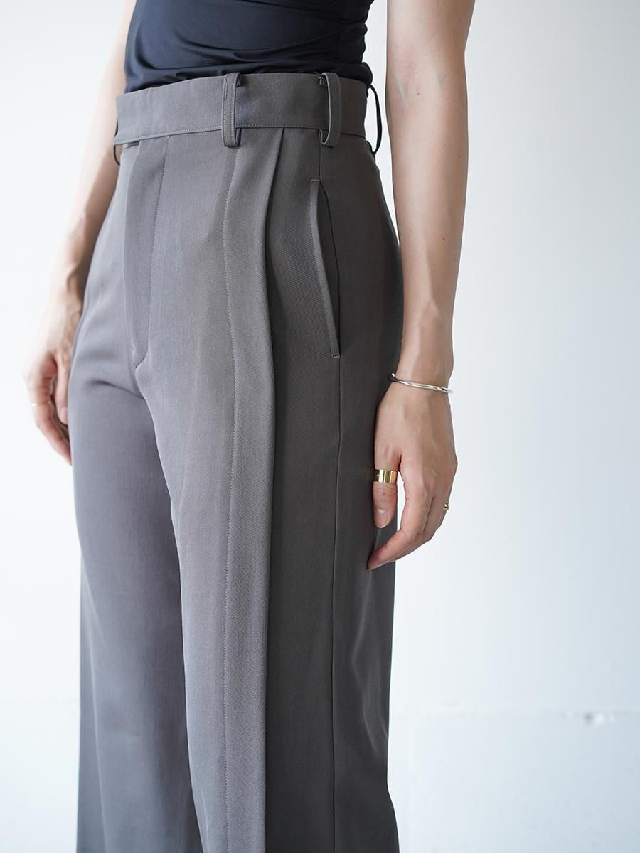 UJOH Smoking Cloth Front Slit Flare Pants