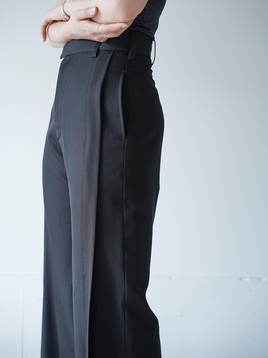 UJOH Smoking Cloth Front Slit Flare Pants
