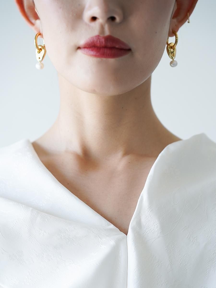 Mame Kurogouchi Freshwater Pearl Earrings
