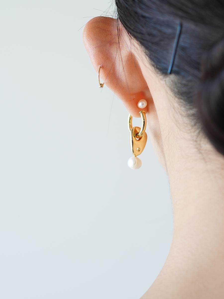 Mame Kurogouchi Freshwater Pearl Earrings
