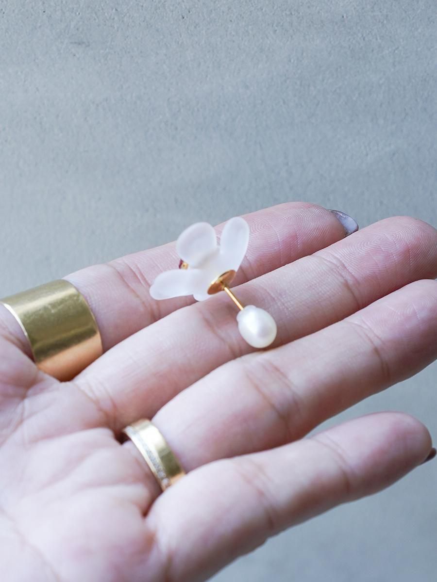 Mame Kurogouchi Floral Motif Earrings