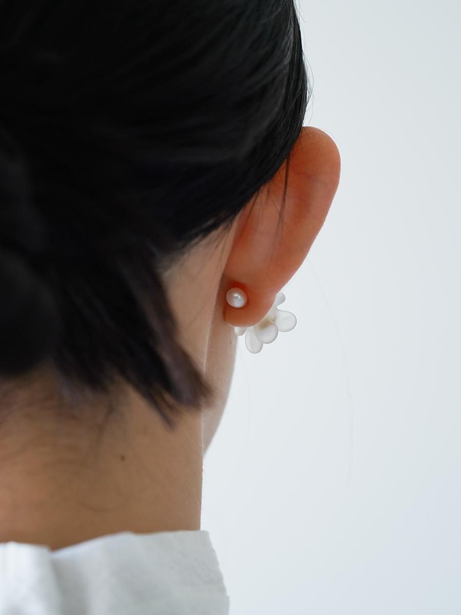 Mame Kurogouchi Floral Motif Earrings