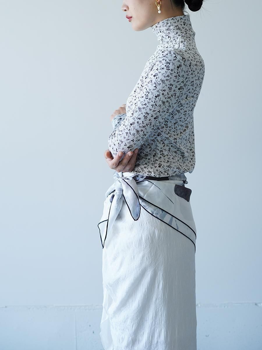 Mame Kurogouchi Floral Jacquard Fraise Stitch High Neck Top