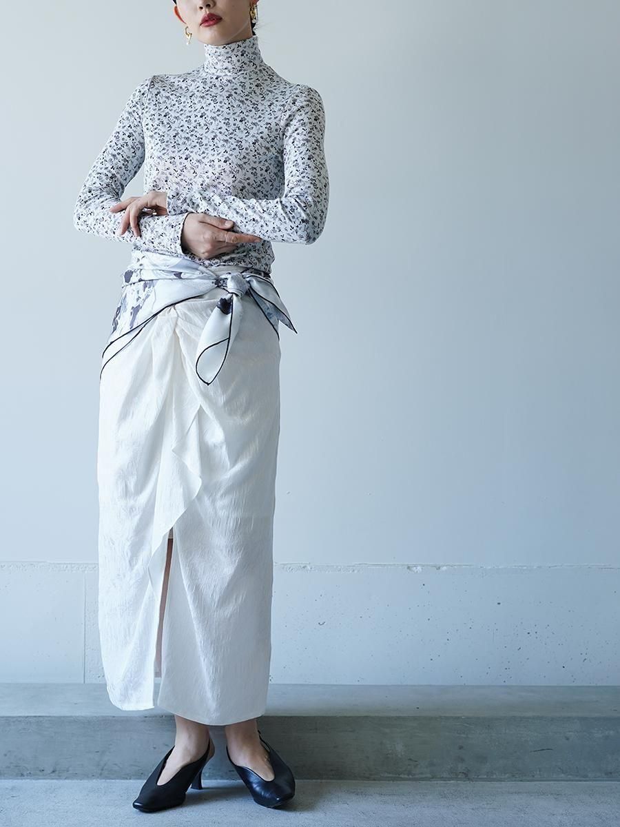 Mame Kurogouchi Floral Jacquard Fraise Stitch High Neck Top