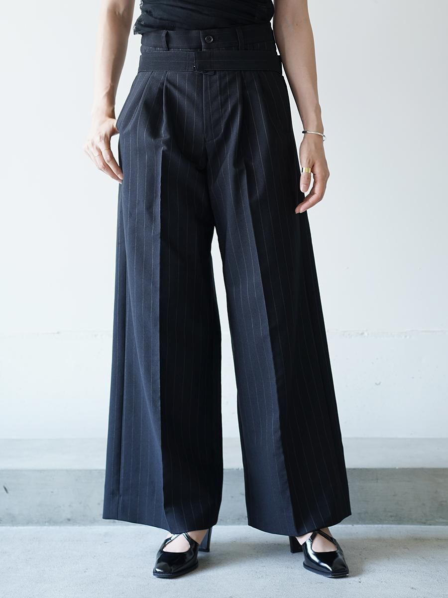 Chika Kisada Stripe Tuck Wide Pants