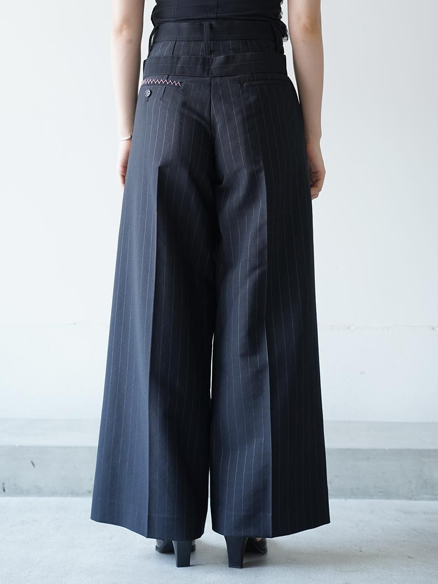 Chika Kisada Stripe Tuck Wide Pants