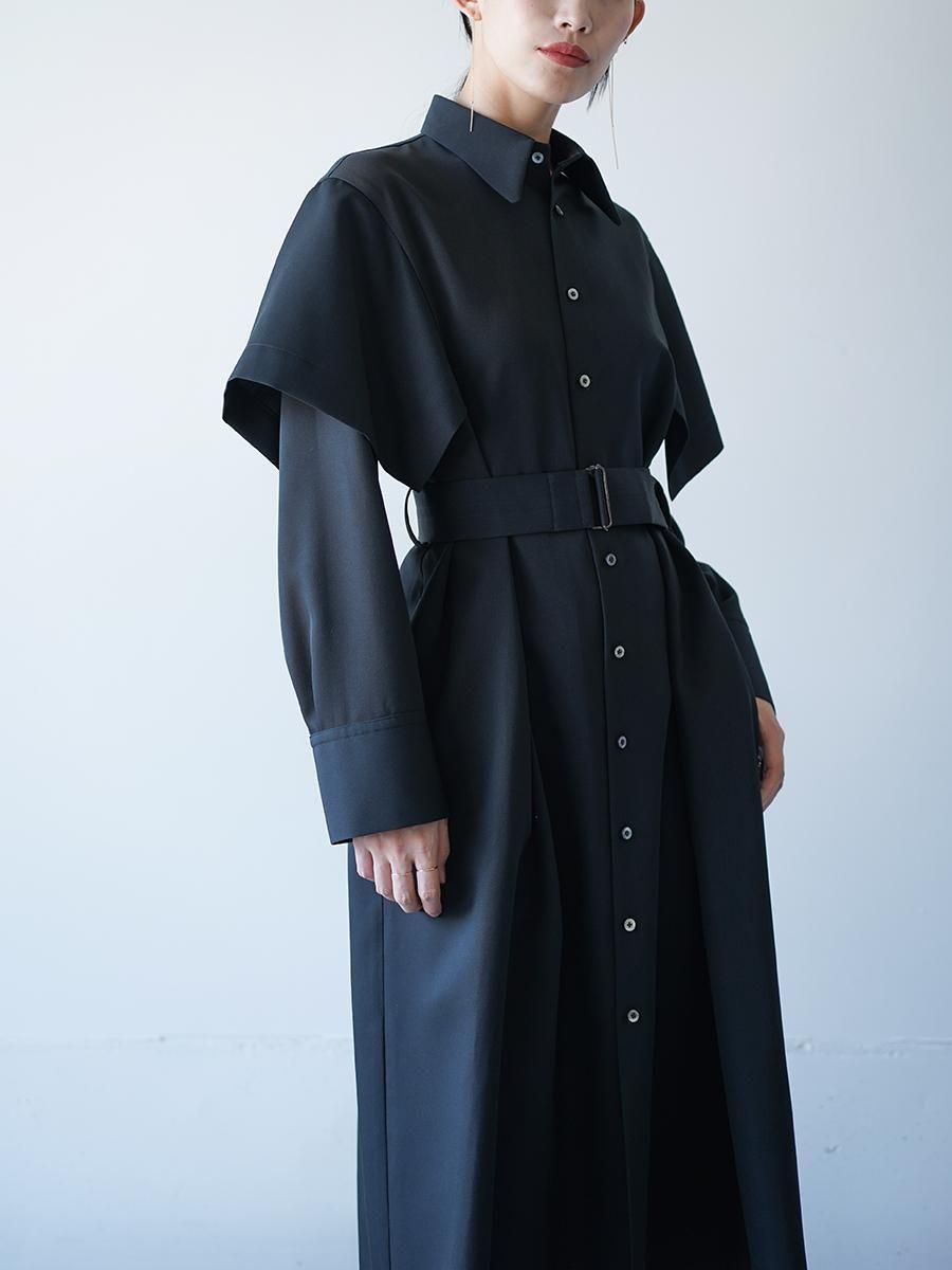 UJOH Wool Gabardine Paper Finish Handkerchief Sleeve Dress