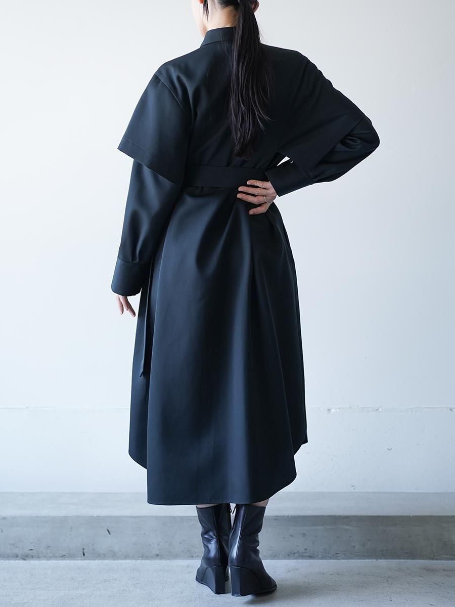 UJOH Wool Gabardine Paper Finish Handkerchief Sleeve Dress