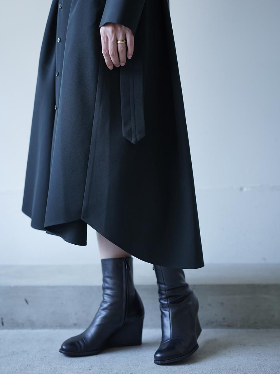 UJOH Wool Gabardine Paper Finish Handkerchief Sleeve Dress