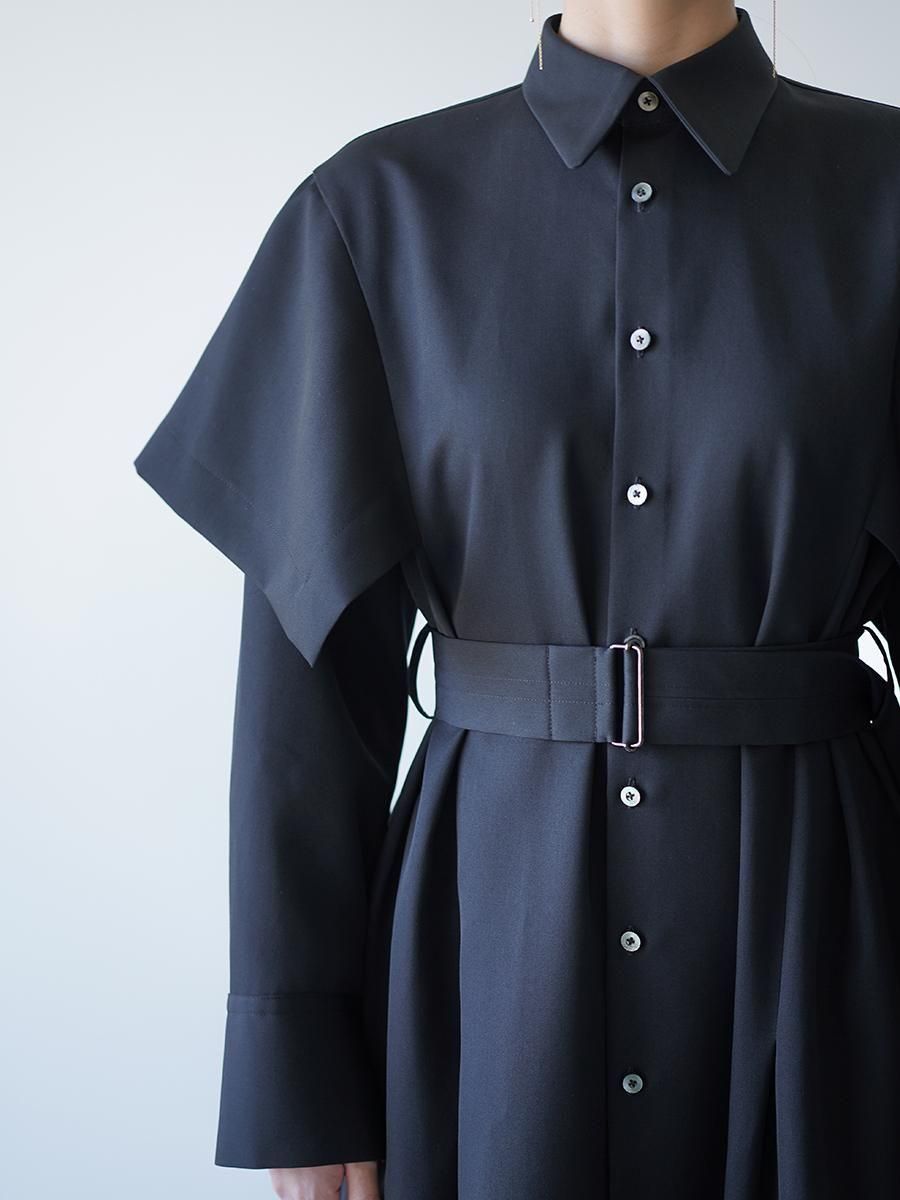 UJOH Wool Gabardine Paper Finish Handkerchief Sleeve Dress