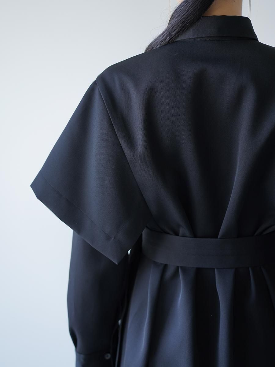 UJOH Wool Gabardine Paper Finish Handkerchief Sleeve Dress