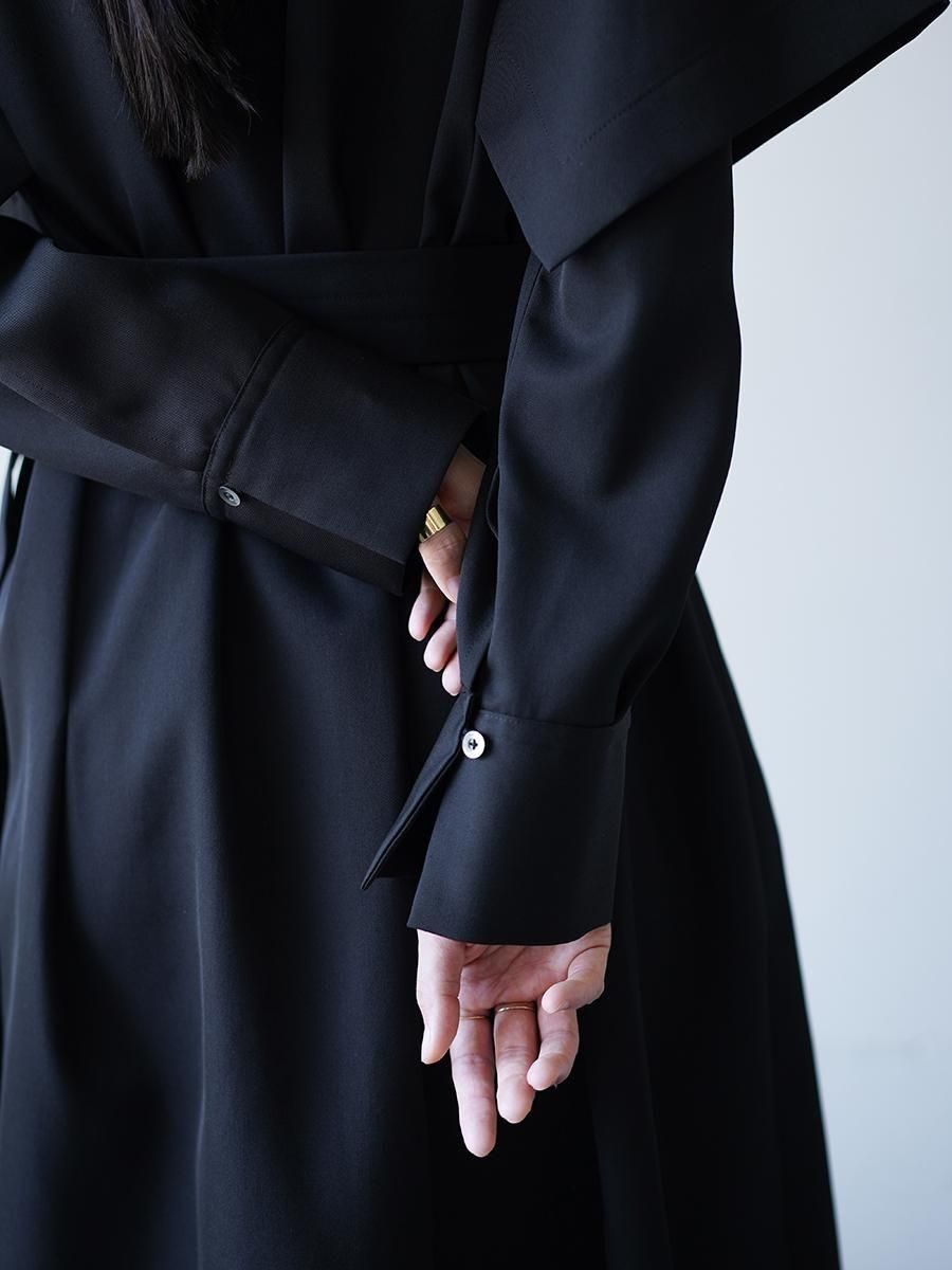 UJOH Wool Gabardine Paper Finish Handkerchief Sleeve Dress