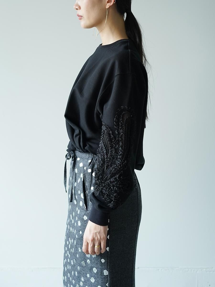 TELMA Embroidered Sweatshirt
