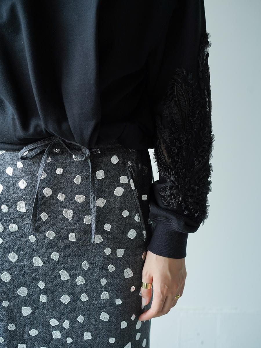 TELMA Embroidered Sweatshirt