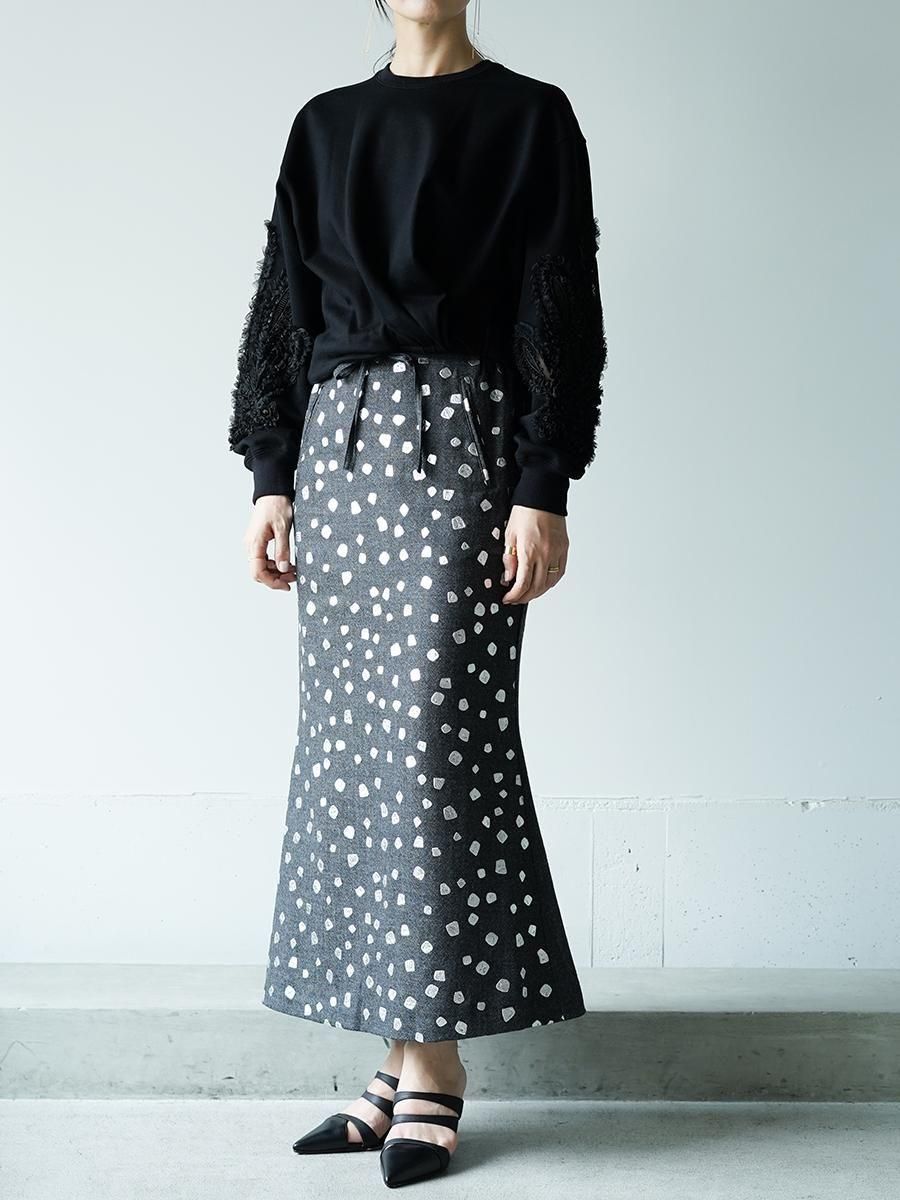 TELMA Embroidered Sweatshirt