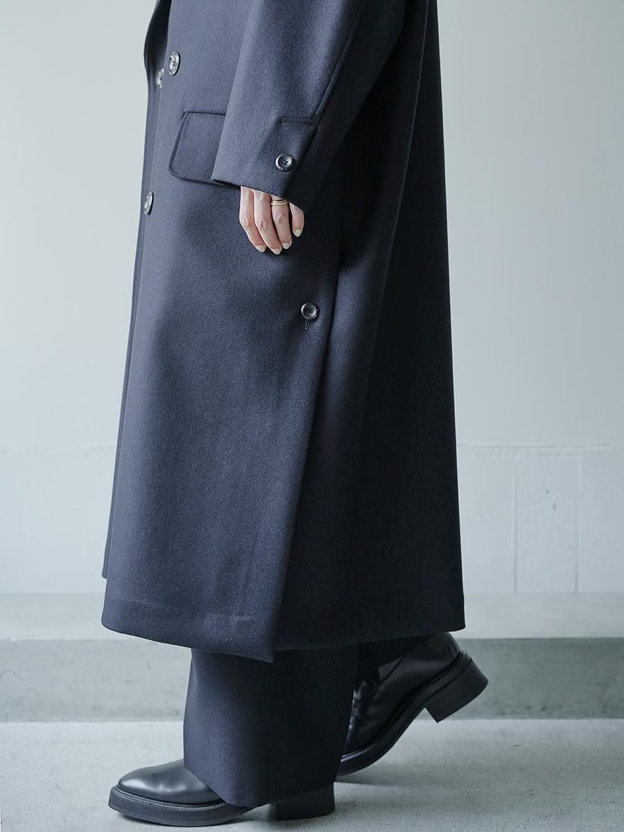 THE RERACS THE DOUBLE PEAKED EASY COAT