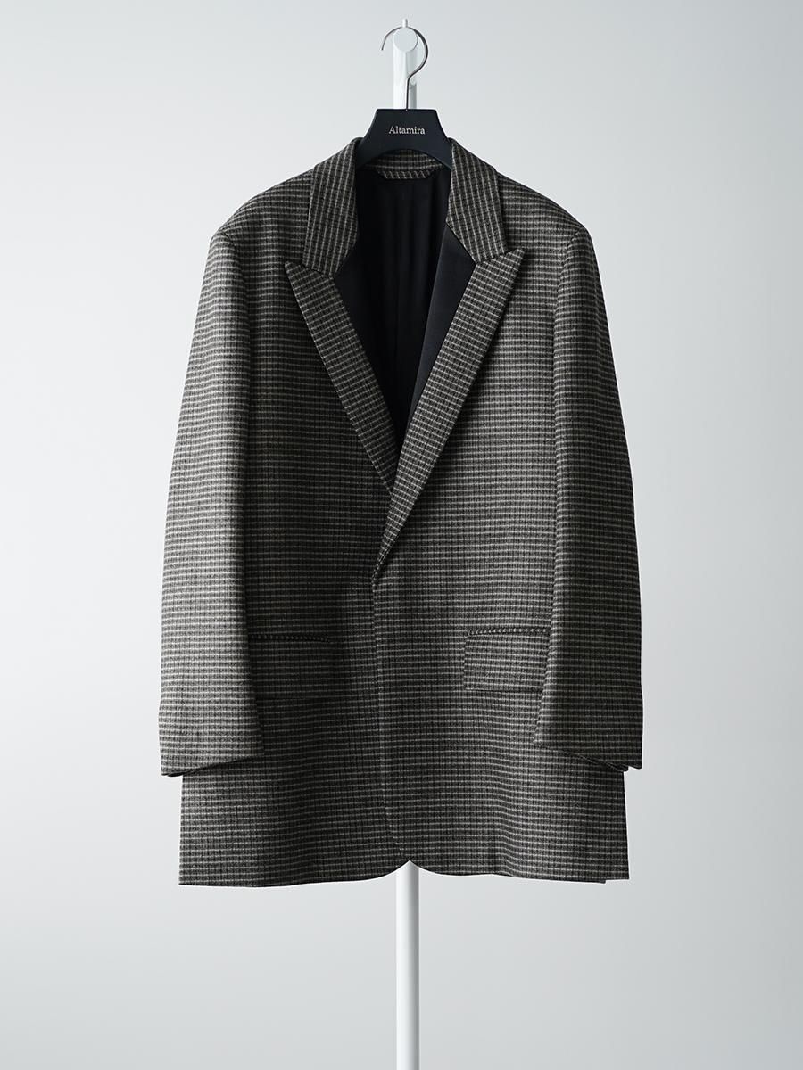 THE RERACS THE FACING TUXEDO