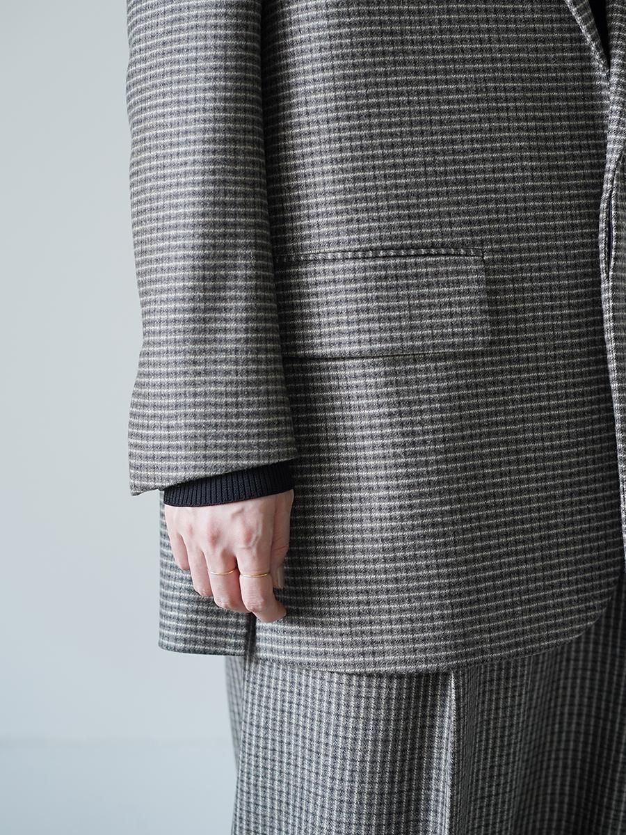 THE RERACS THE FACING TUXEDO