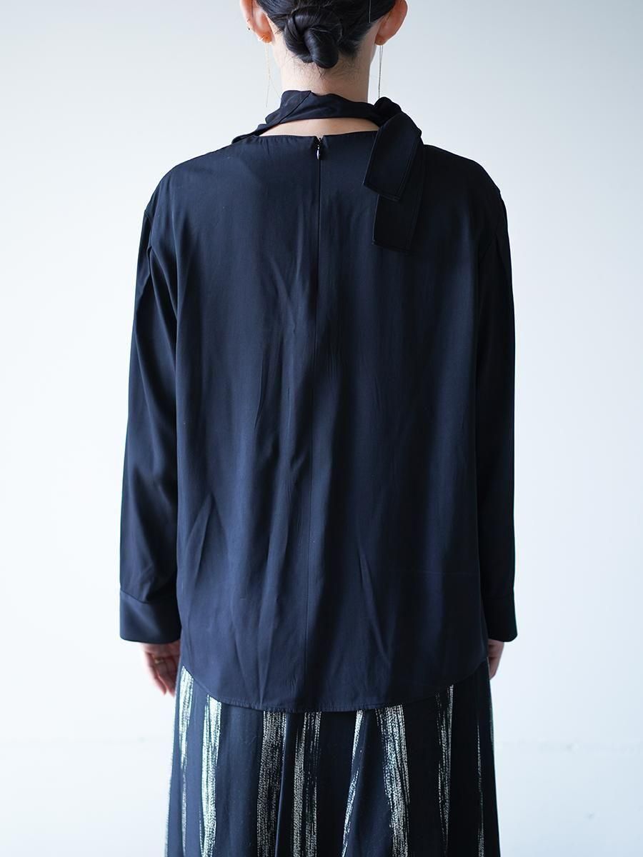 AKIRANAKA Sohvi drape neck pullover