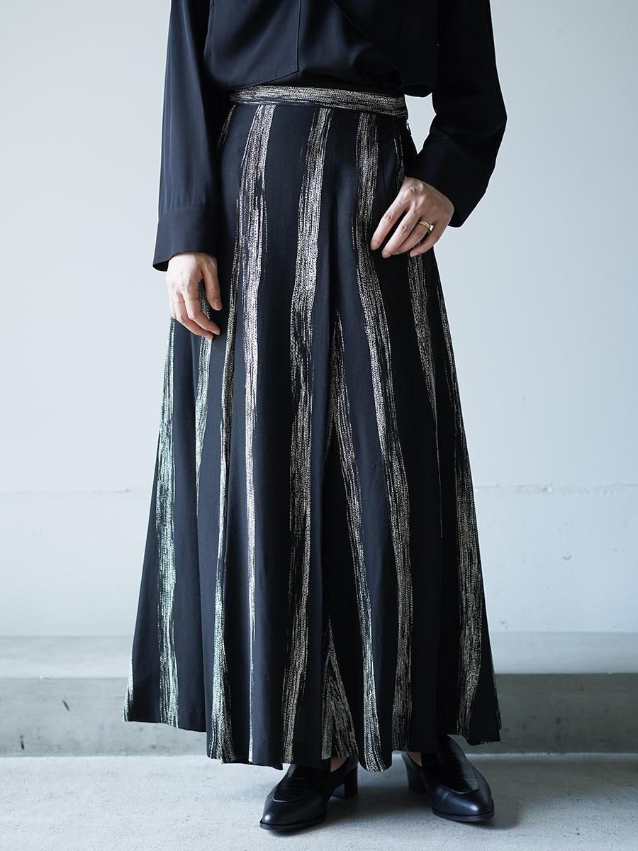 AKIRANAKA Stitch stripe flare skirt