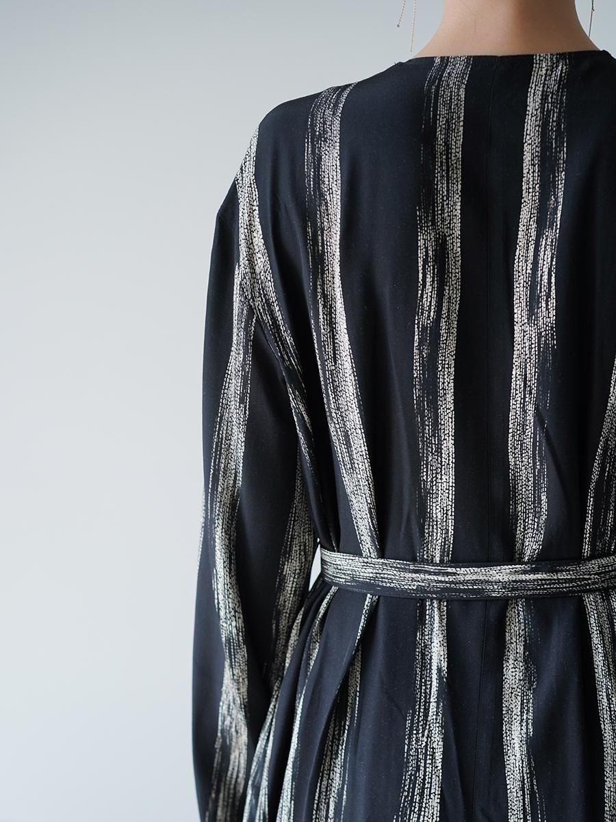 AKIRANAKA Stitch stripe dress