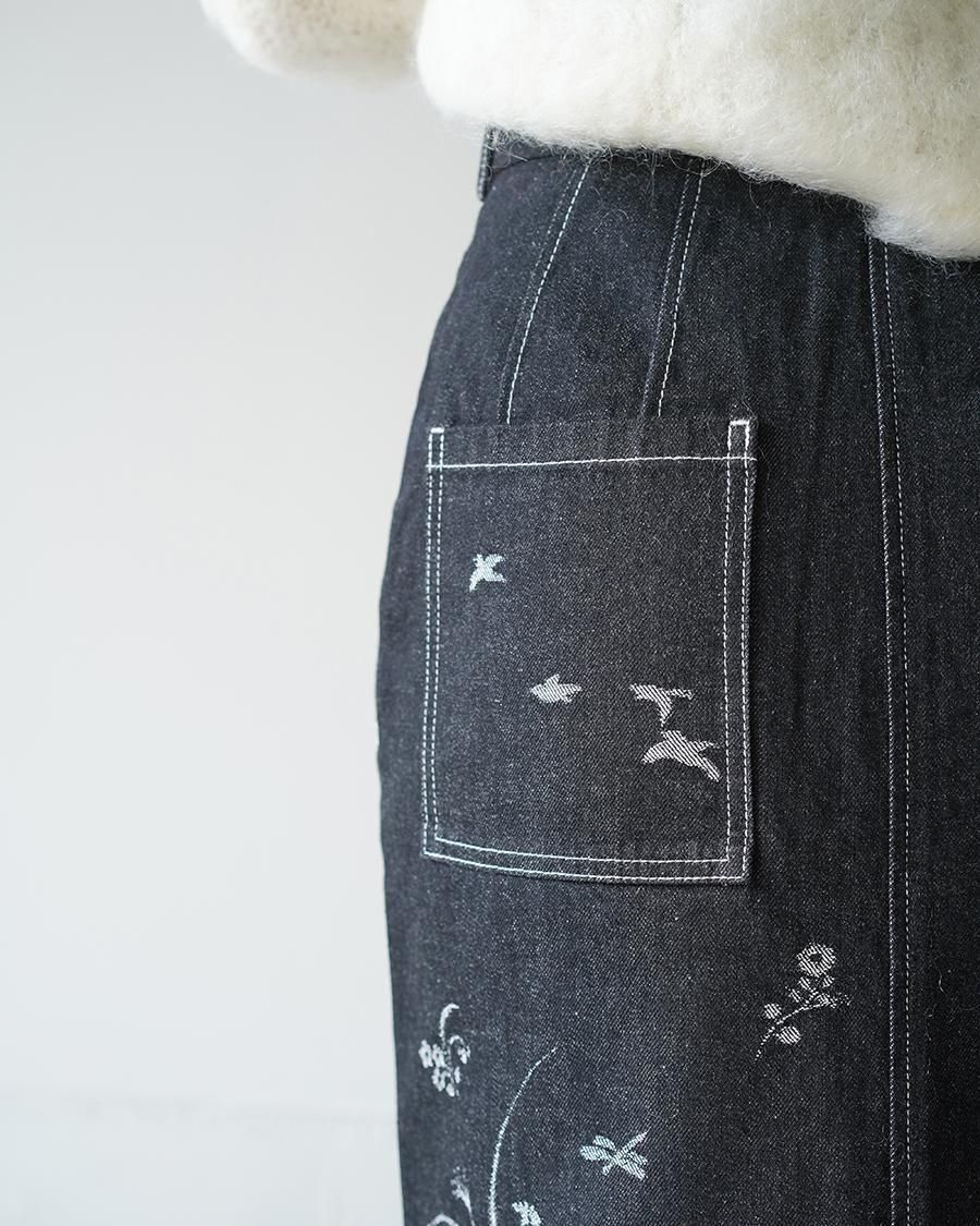 Mame Kurogouchi Nature Pattern Jacquard Denim Skirt