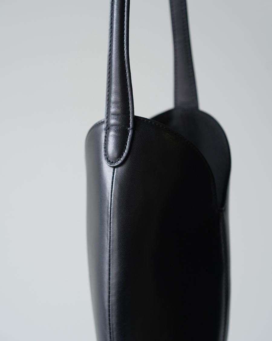 Mame Kurogouchi Sheep Leather Handbag