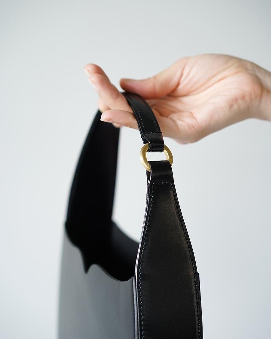 Mame Kurogouchi Cow Leather Handbag