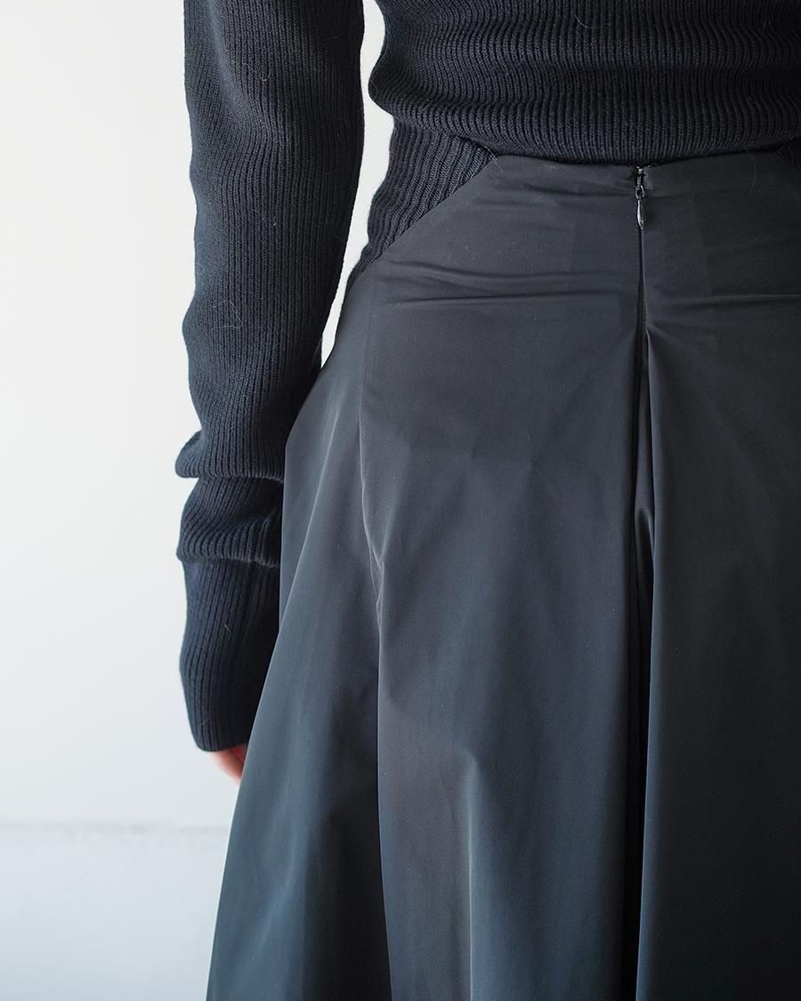 HARUNOBUMURATA MADELYN