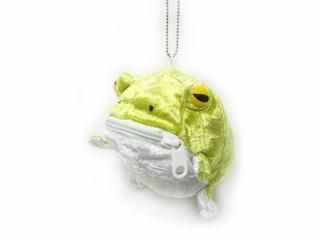 かえる品 These Wild New Adidas Originals Sneakers Are Made of Yellow