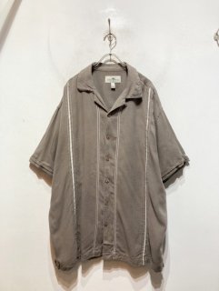 “Island Shares” S/S Switching Silk Shirt