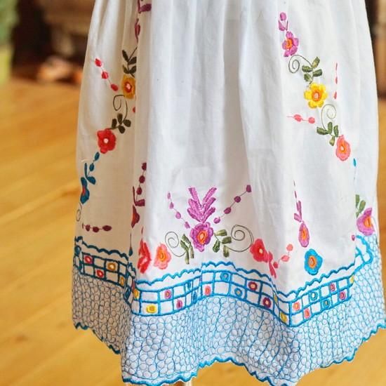 ヴィンテージキッズメキシカン刺繍ワンピース ヴィンテージキッズメキシカン刺繍ワンピース