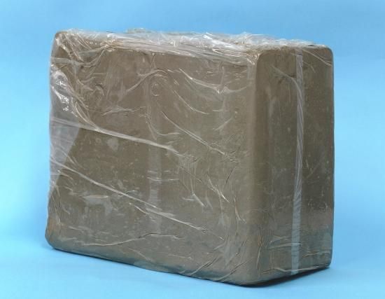 彫塑用粘土c10kg 芸大 彫刻科受験用 画材あ る 彫塑用粘土c10kg 芸大 彫刻科受験用 画材あ る