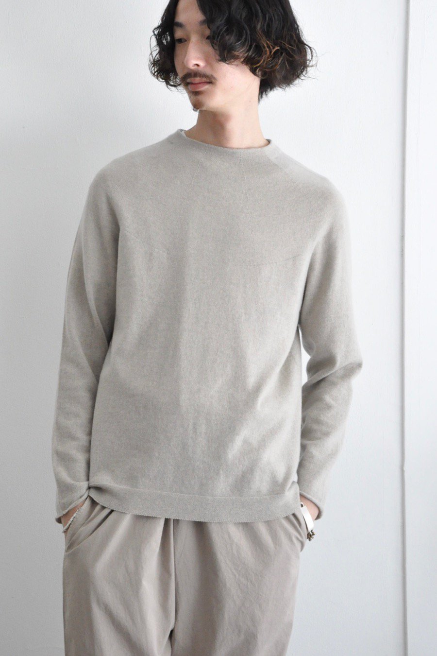 COSMIC WONDER / Cashmere sweater / Beige