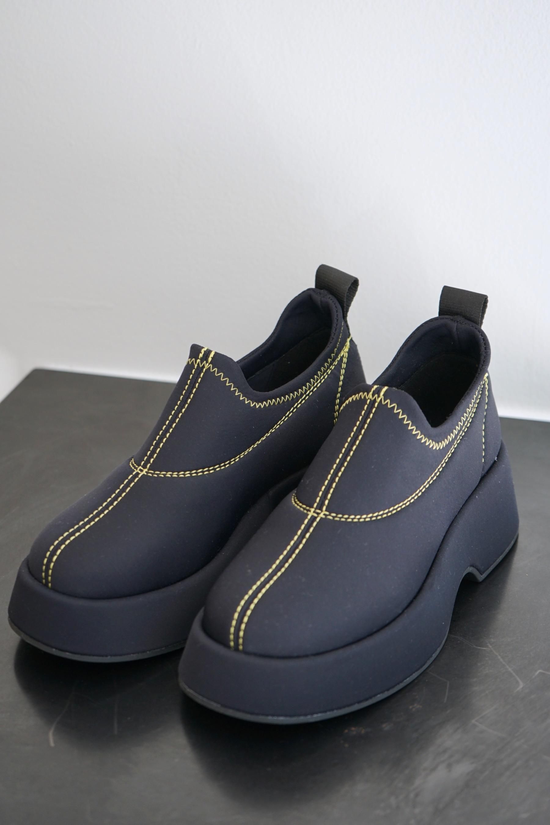 GANNI 黒 レザー フロントジップ プラットフォーム シューズ 靴