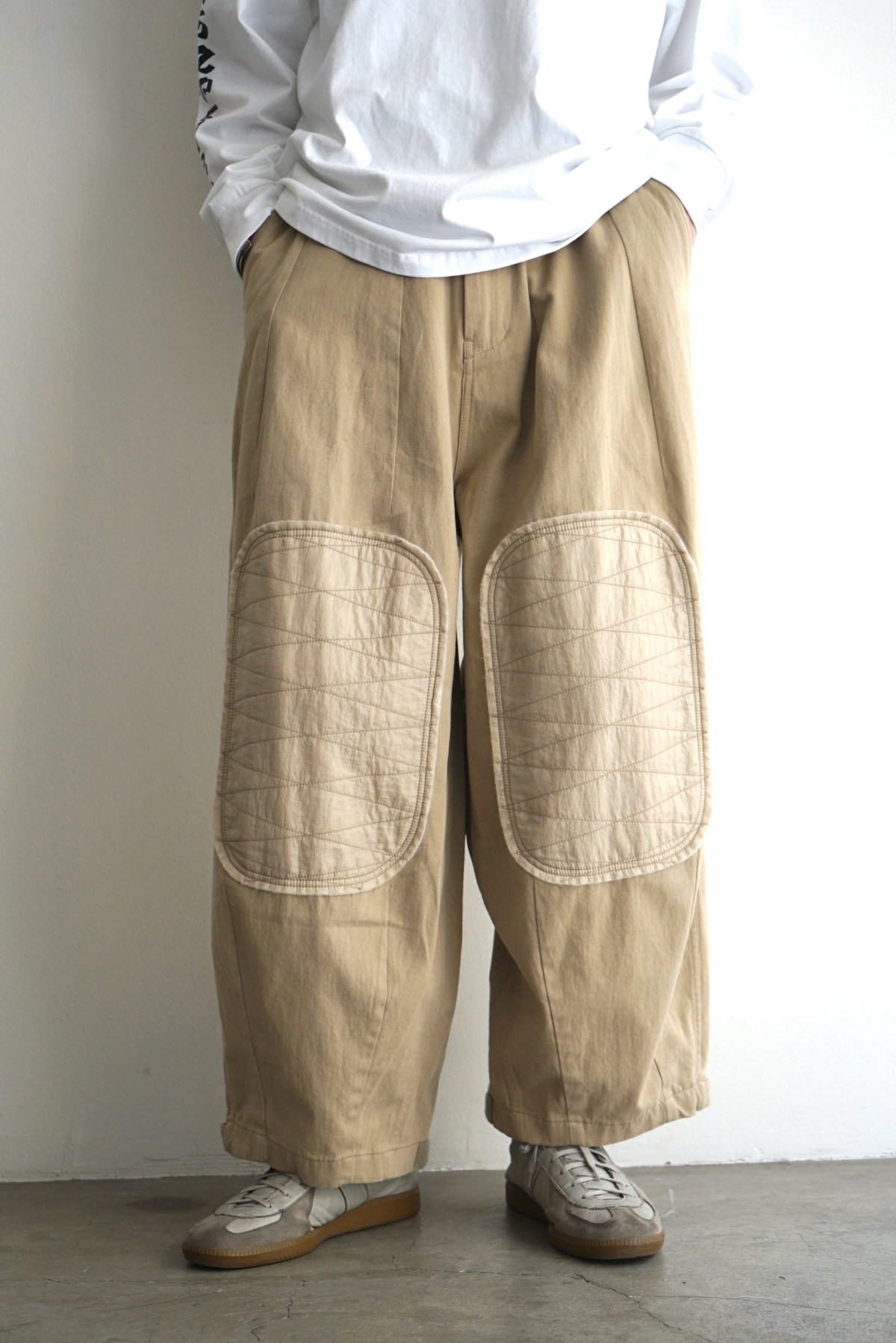 MERELY MADE / QUILTED PATCH NOMADIC PANTS / SAND