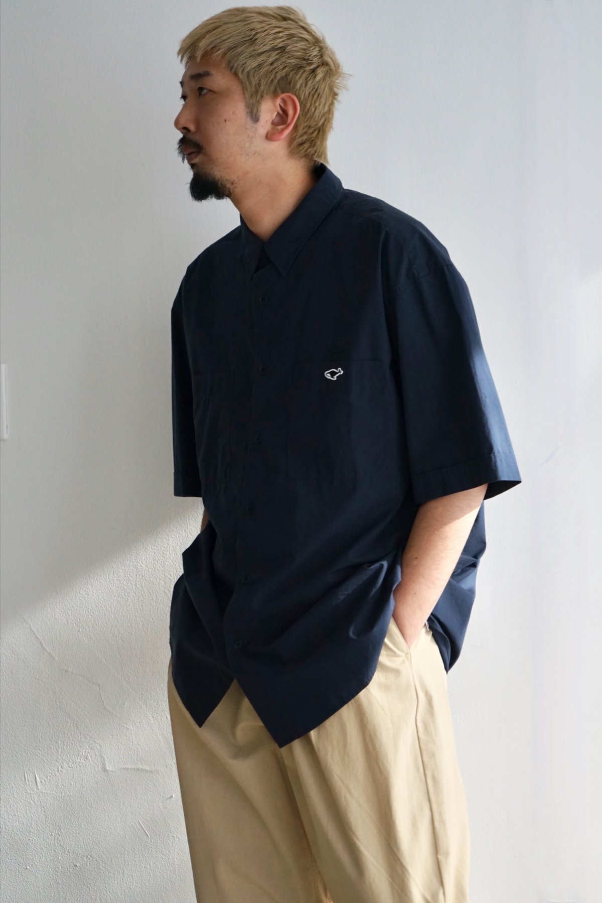 NEITHERS / Relaxed S/S Shirt (Solid) / Navy 