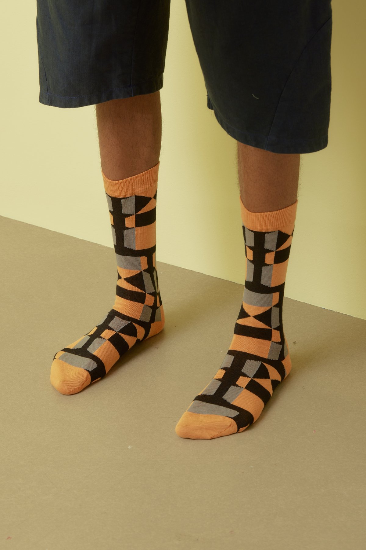 HENRIK VIBSKOV / Unfolded Socks Homme / Orange Grey Fold