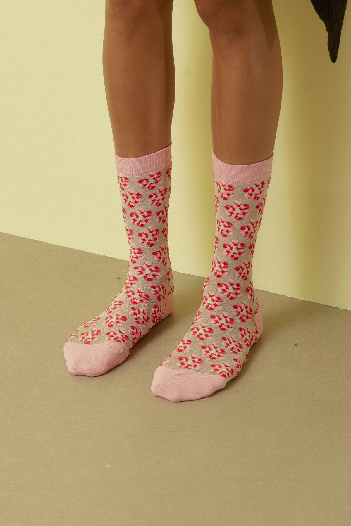 HENRIK VIBSKOV / Boxing Flower Socks Femme / Transparent  Pink Box Flowers