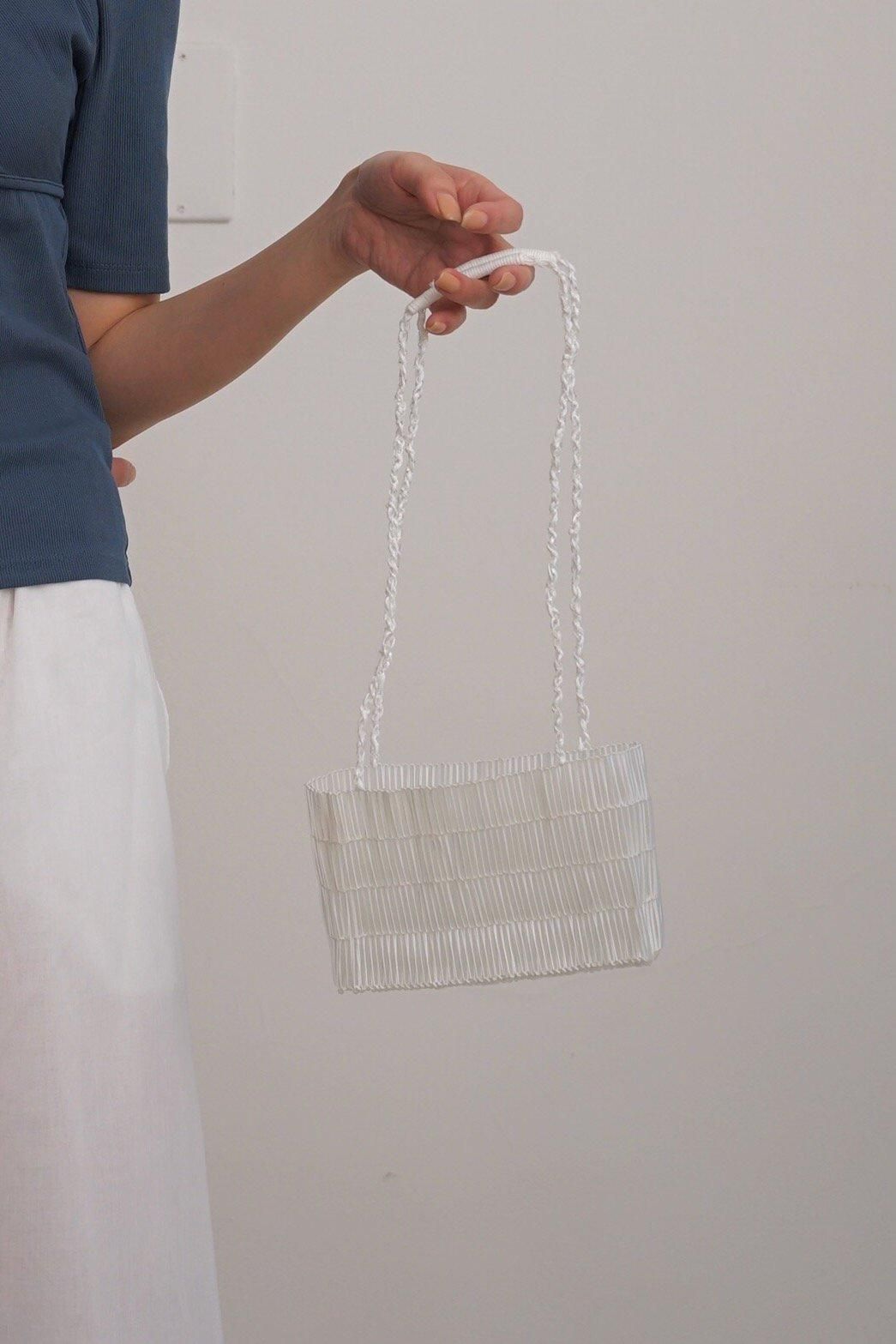 AMOMENTO / BEADED SHOULDER BAG / WHITE